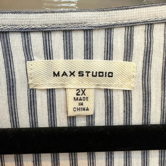 Max Studio Women's Tie Sleeve Blouse in Ivory/Indigo Dainty Stripe Plus Size 2X - Picture 9 of 13